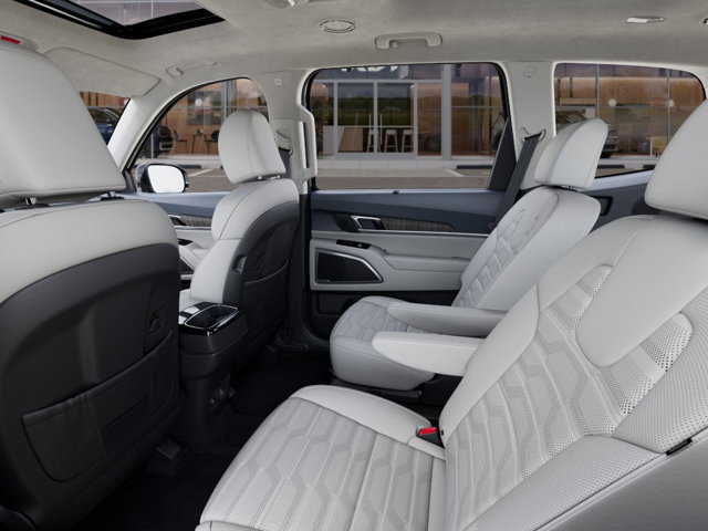 Vehicle image 19 of 27