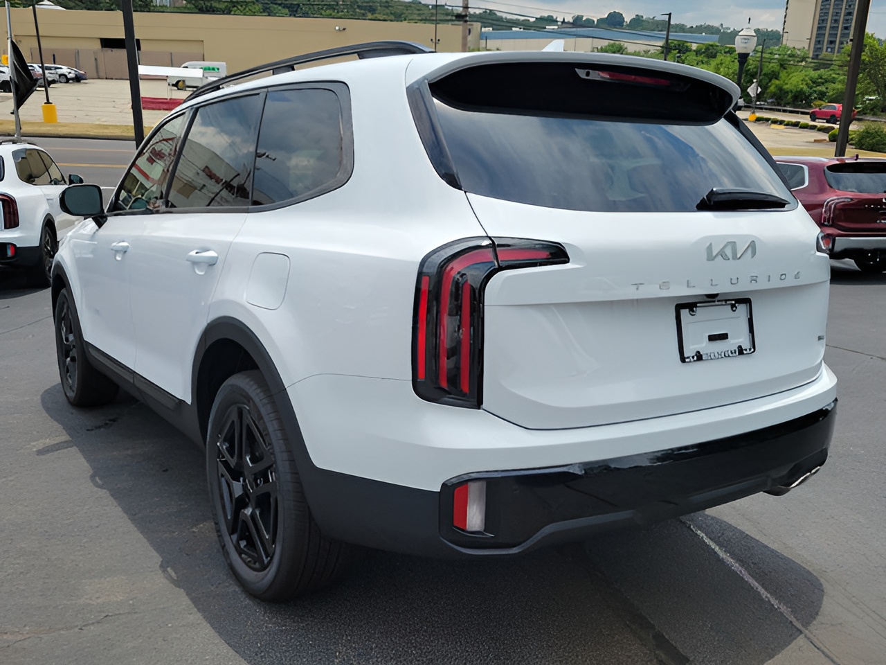 Vehicle image 33 of 33
