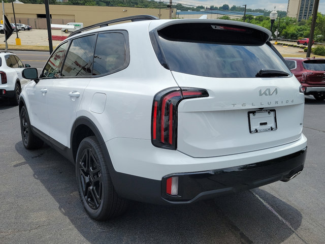 Vehicle image 6 of 33