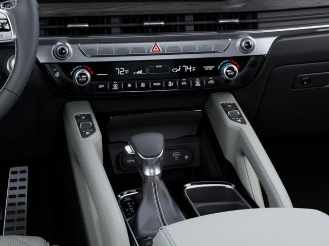 Vehicle image 20 of 33
