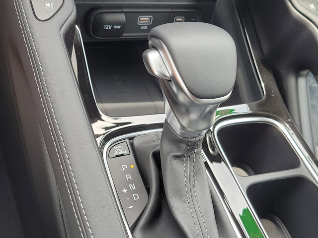 Vehicle image 19 of 33
