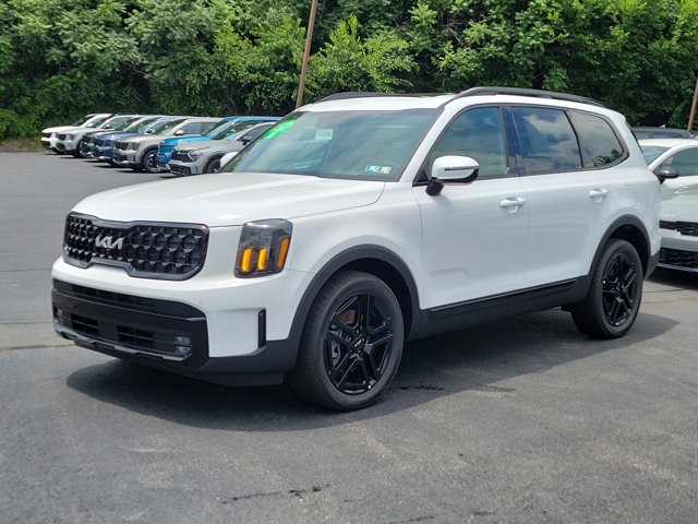 Vehicle image 1 of 33
