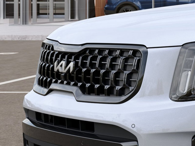 Vehicle image 23 of 33