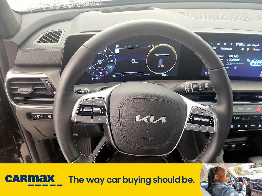 Vehicle image 13 of 29