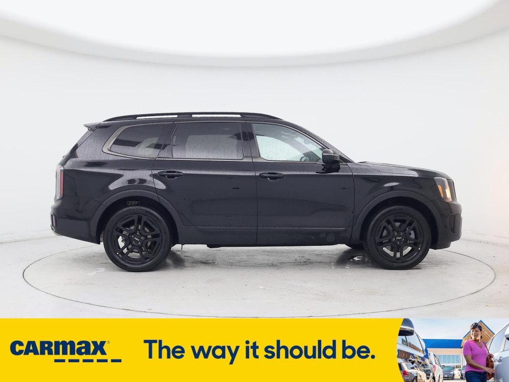 Vehicle image 4 of 29