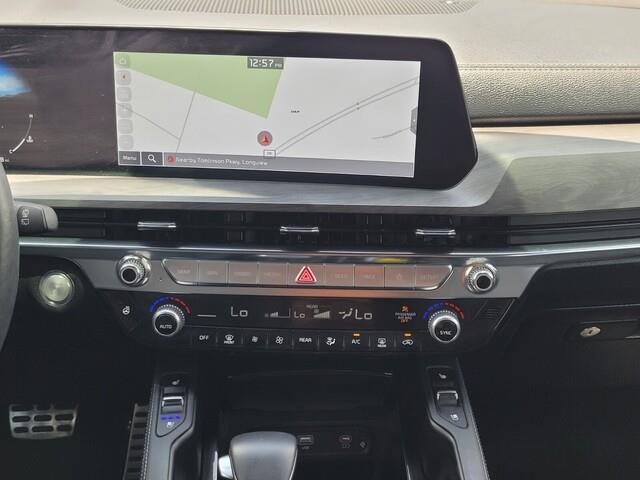 Vehicle image 22 of 34
