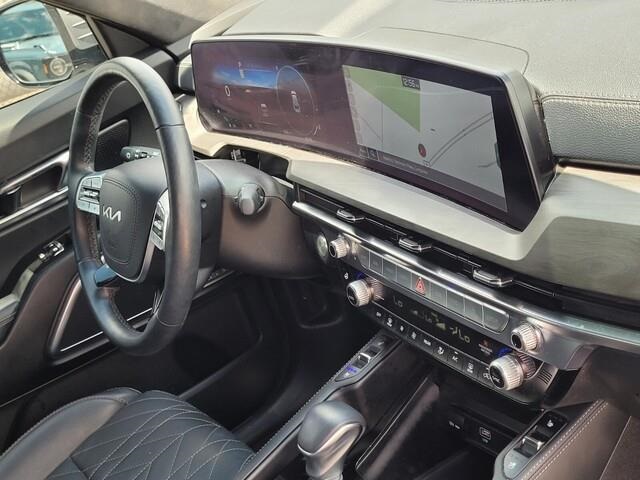 Vehicle image 15 of 34