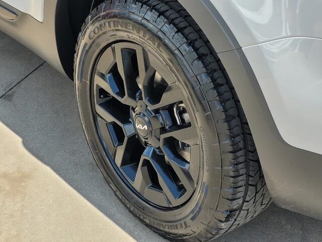 Vehicle image 7 of 34