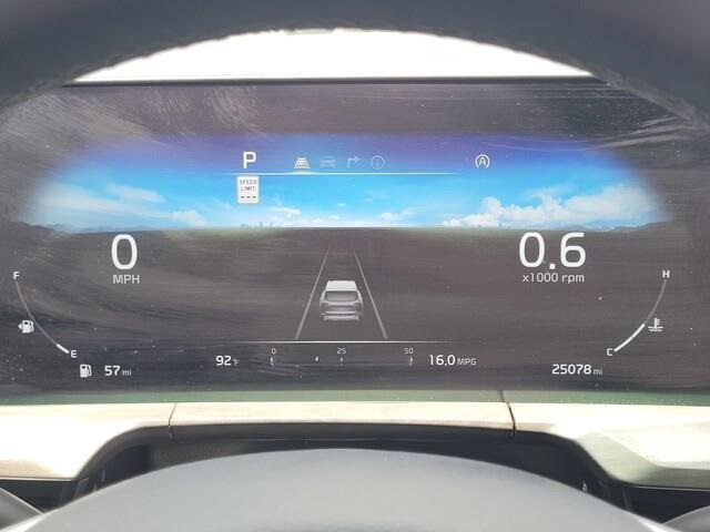 Vehicle image 19 of 34