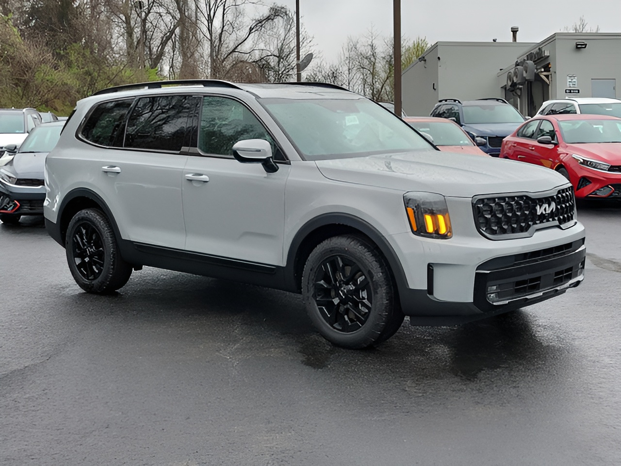 Vehicle image 29 of 33