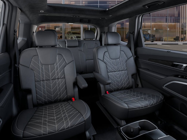 Vehicle image 10 of 33