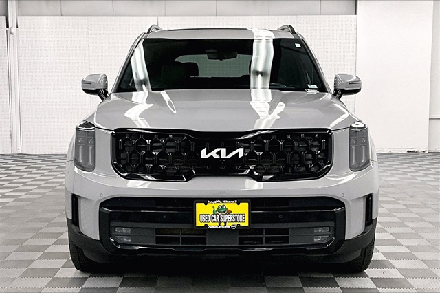 Vehicle image 2 of 40