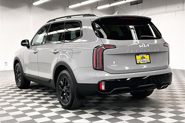 Vehicle image 5 of 40