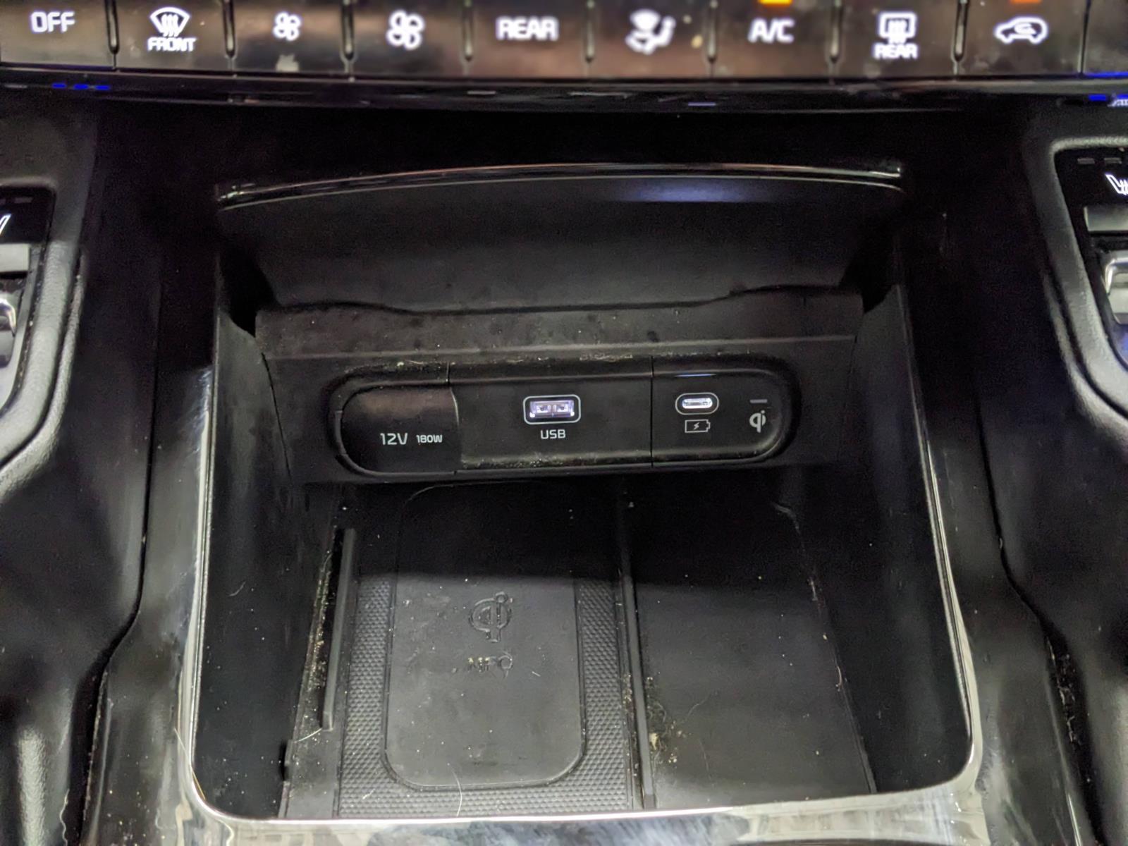 Vehicle image 10 of 40