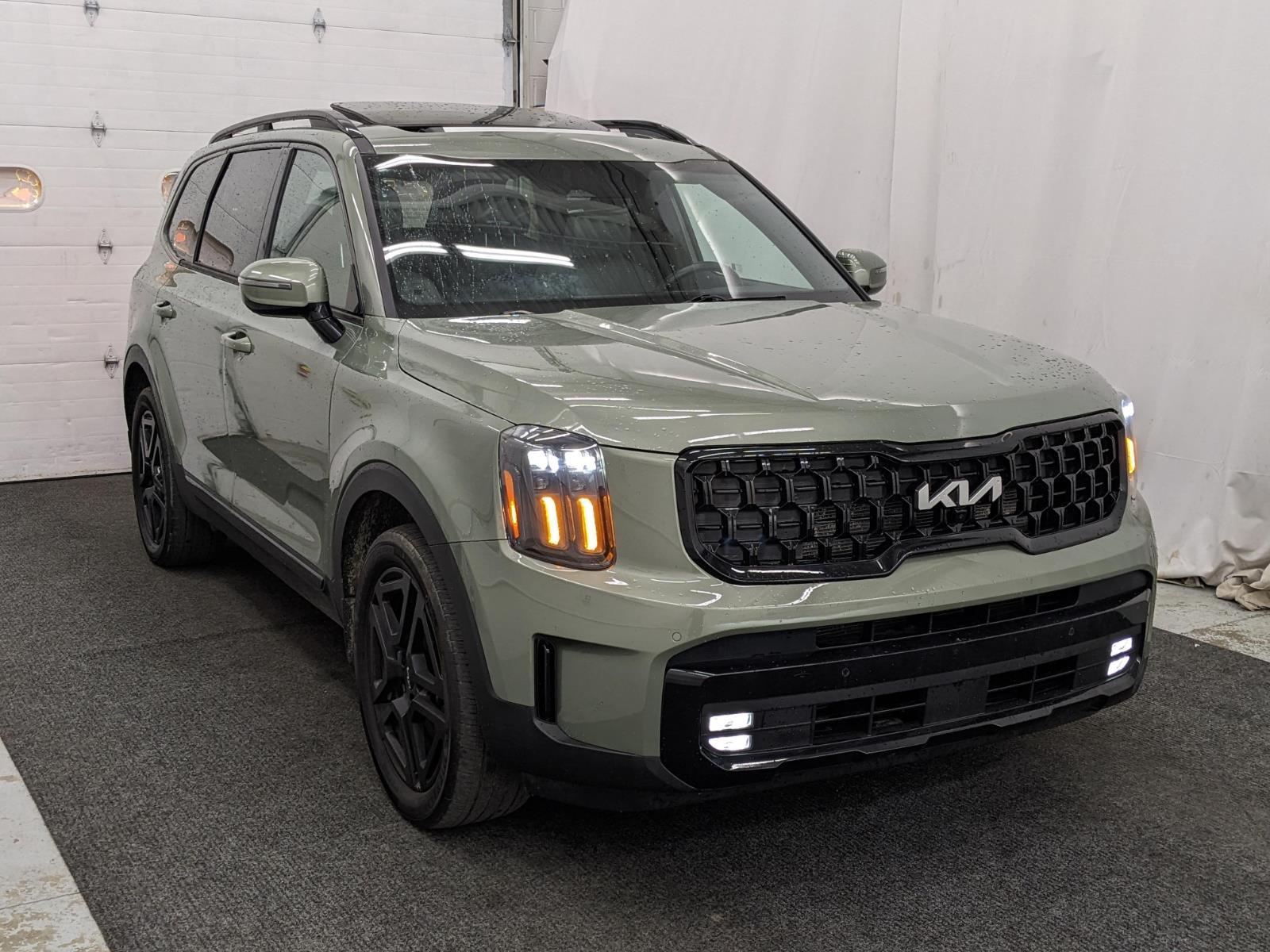 Vehicle image 2 of 40