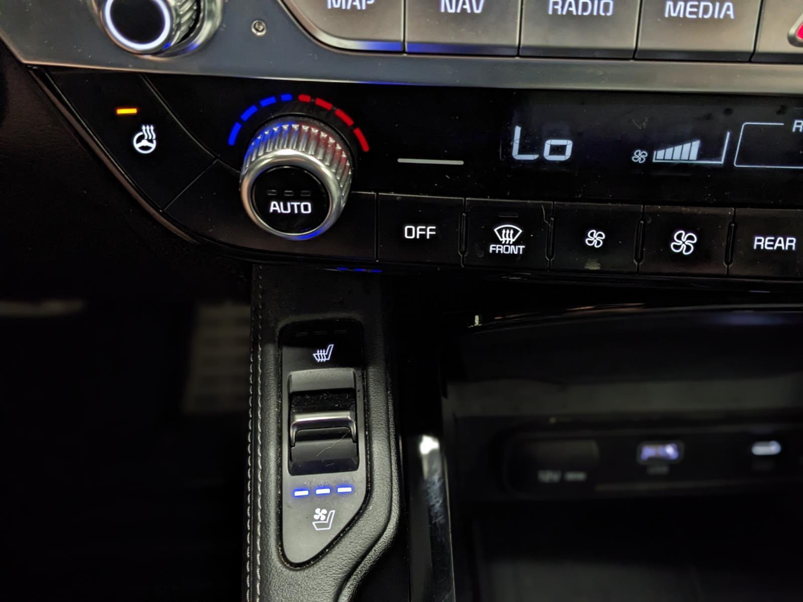 Vehicle image 9 of 40