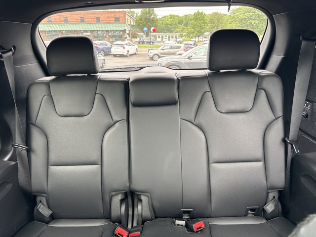 Vehicle image 16 of 37