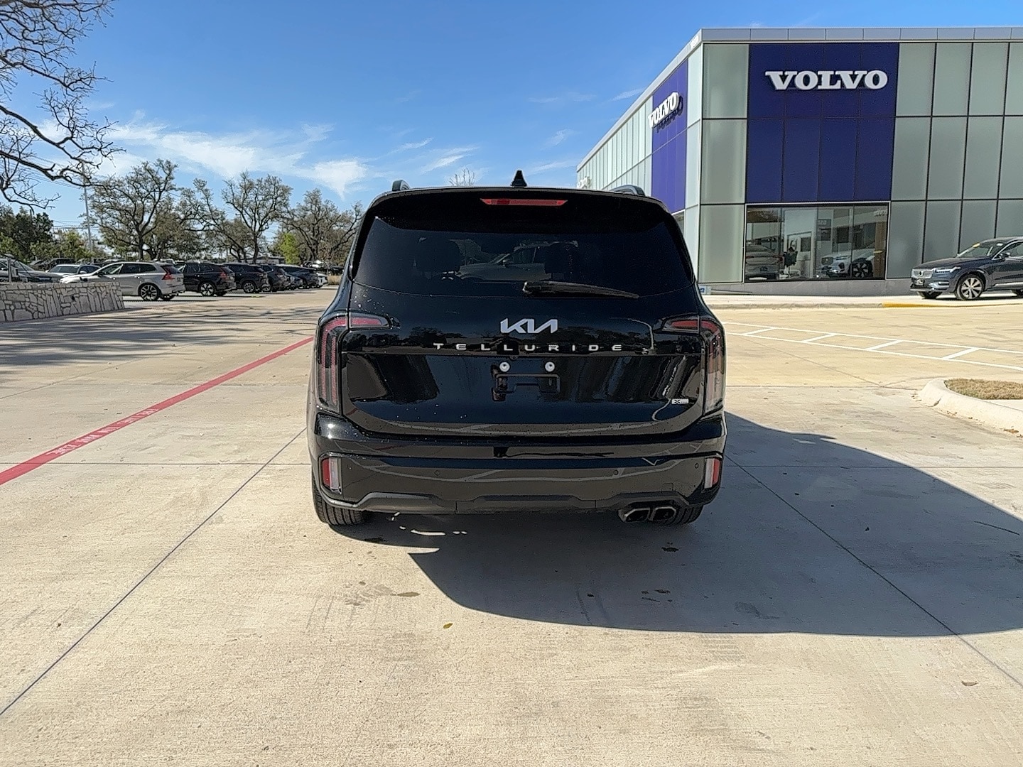 Vehicle image 7 of 24