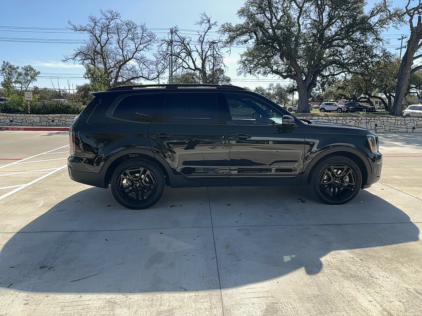 Vehicle image 5 of 24