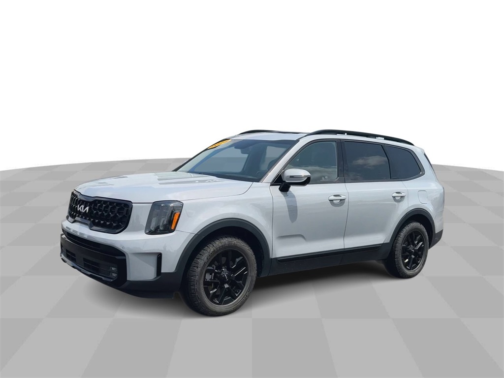 Vehicle image 2 of 33