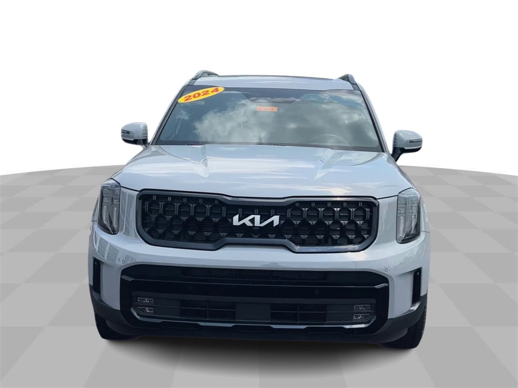 Vehicle image 3 of 33