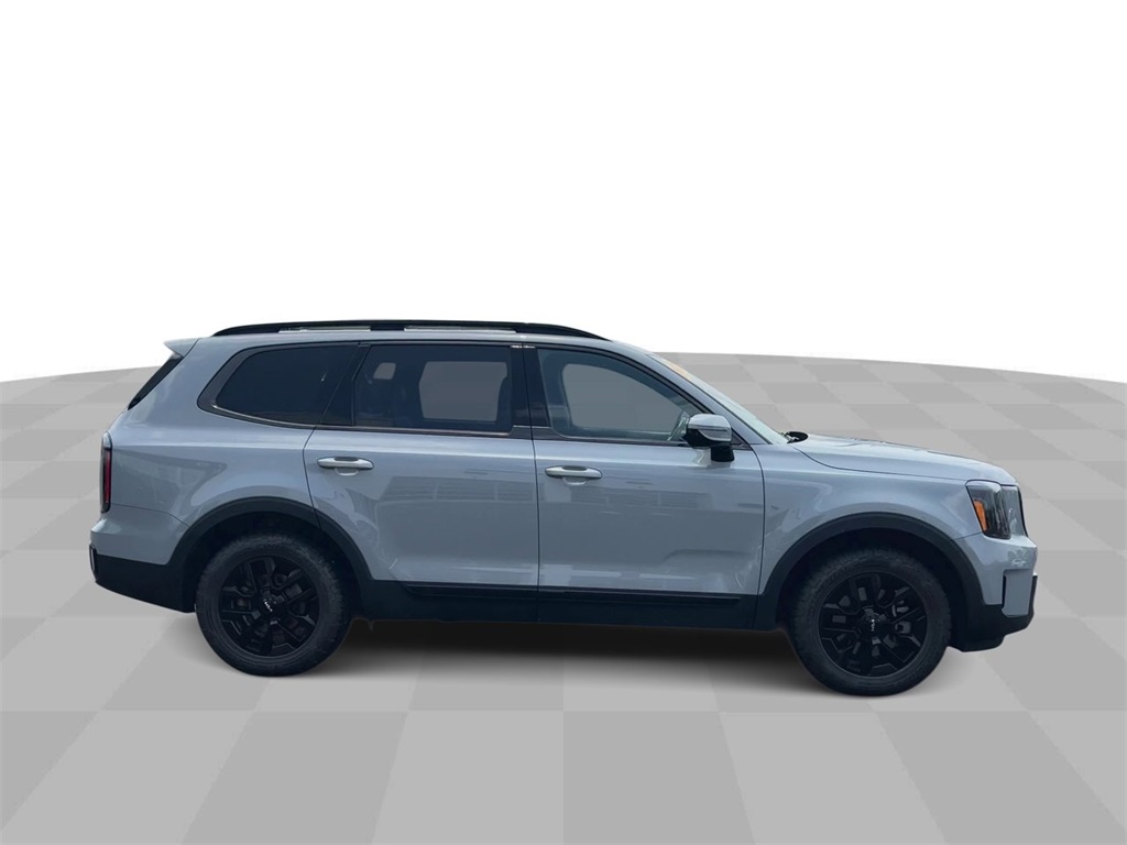 Vehicle image 5 of 33