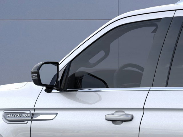 Vehicle image 20 of 23