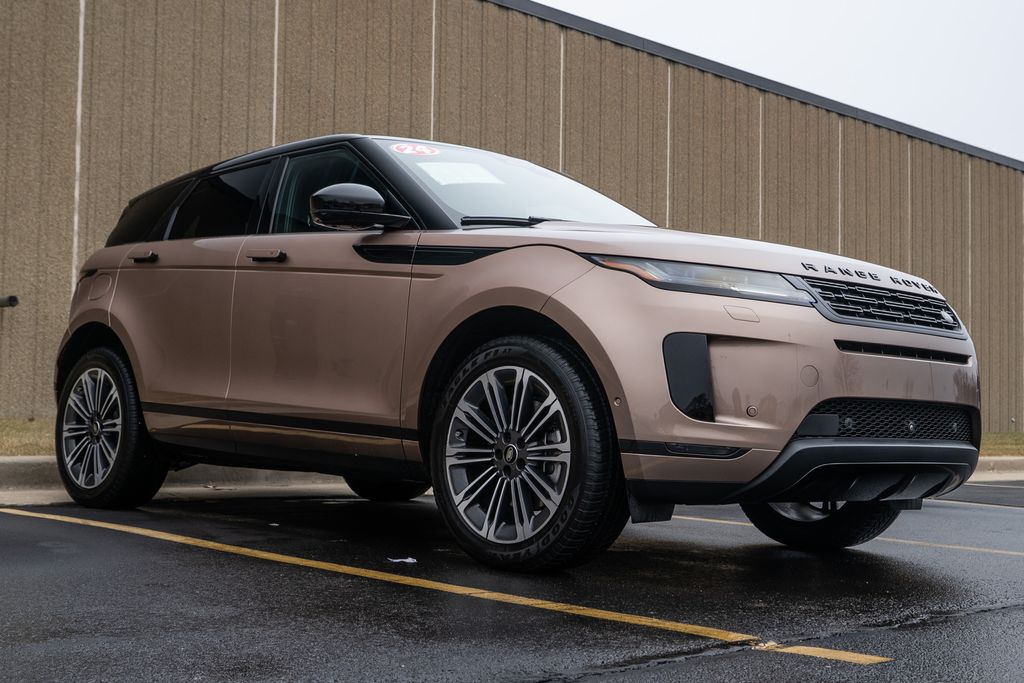 2024 Land Rover Range Rover Evoque Core S Image 3 of 37