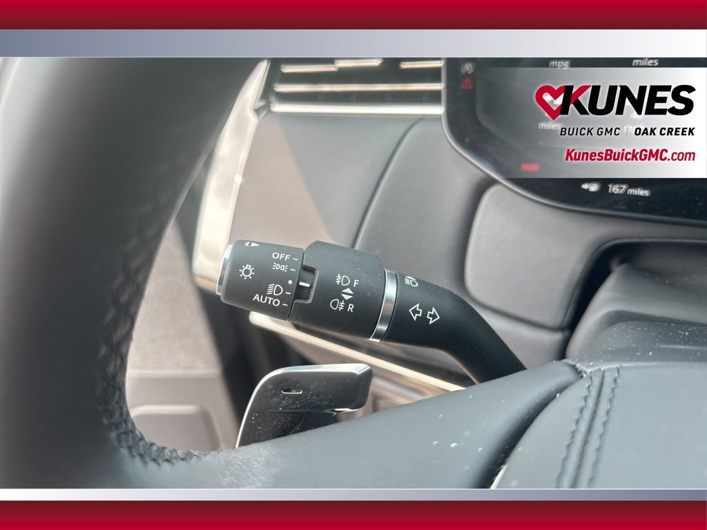 Vehicle image 12 of 31