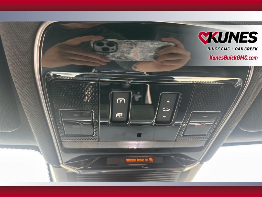 Vehicle image 19 of 31