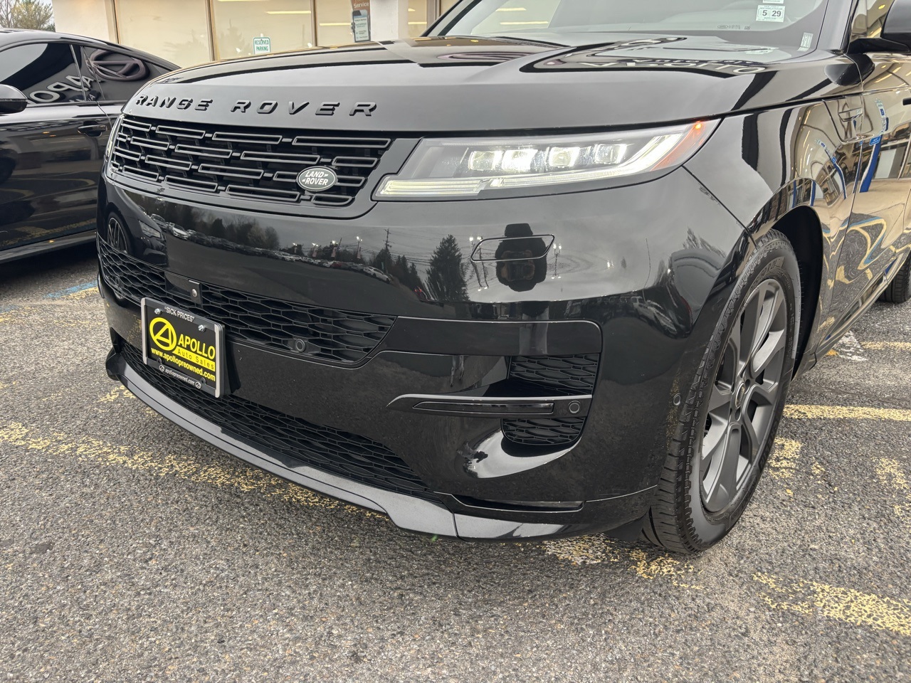 Vehicle image 7 of 19