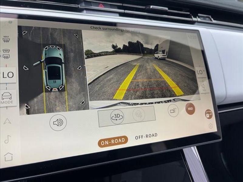 2024 Land Rover Range Rover Sport Dynamic SE Image 18 of 24