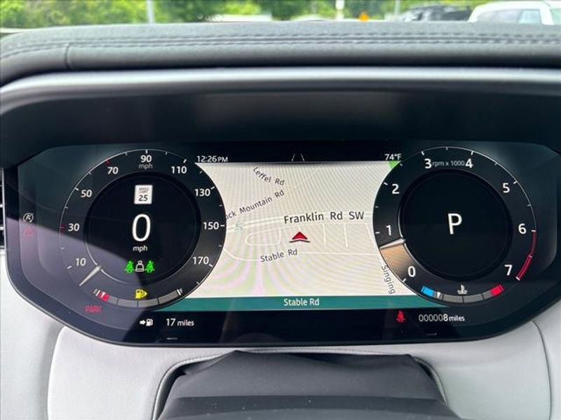 2024 Land Rover Range Rover Sport Dynamic SE Image 12 of 24