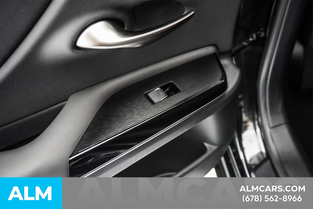 2024 Lexus ES 300h Image 32 of 97