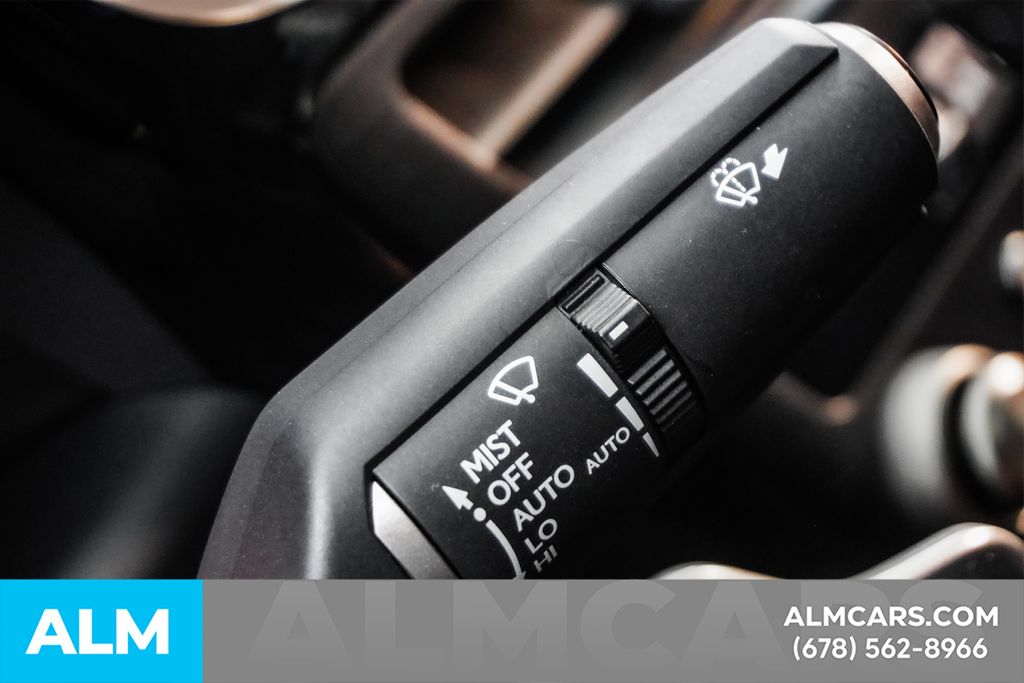 2024 Lexus ES 300h Image 44 of 97