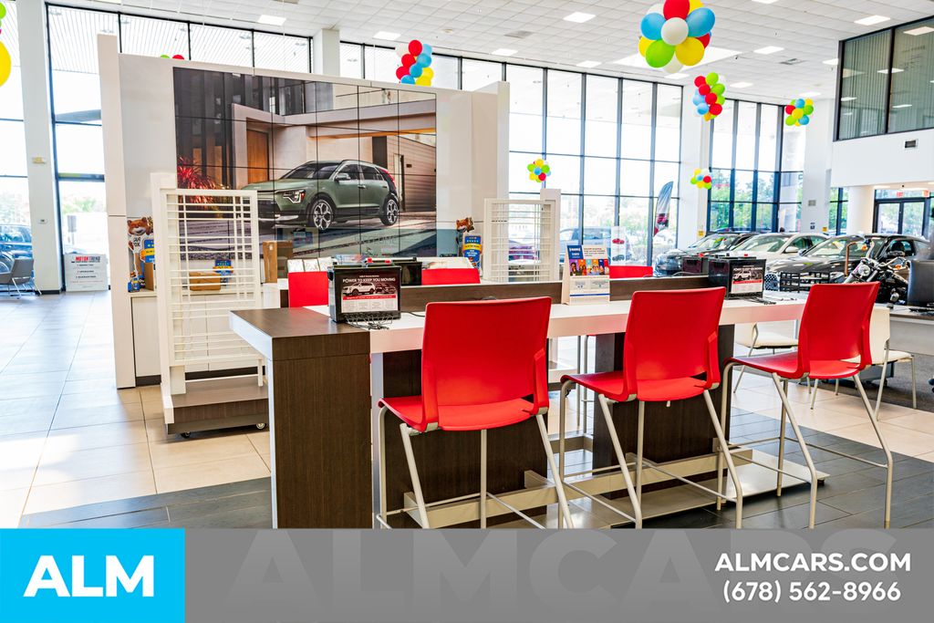 2024 Lexus ES 300h Image 67 of 97