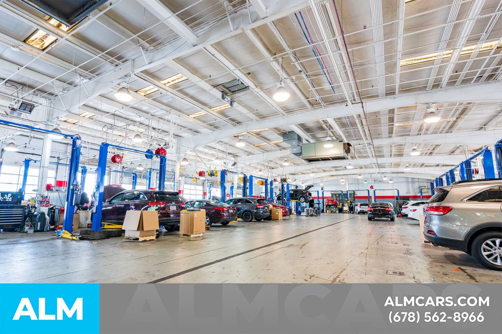 2024 Lexus ES 300h Image 89 of 97