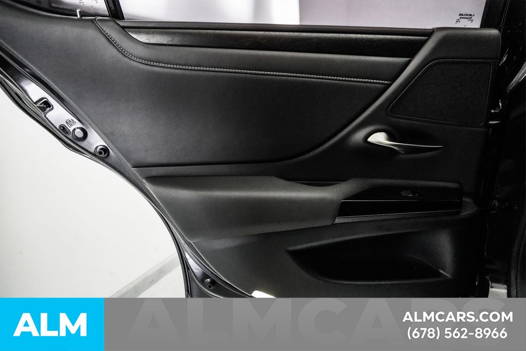 2024 Lexus ES 300h Image 88 of 97