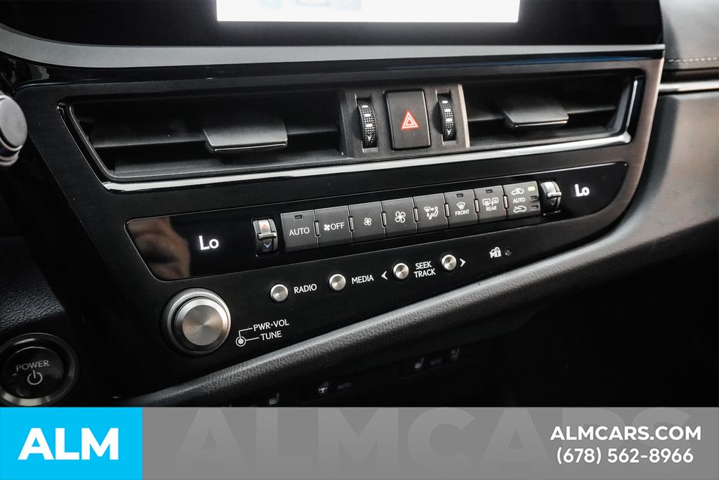 2024 Lexus ES 300h Image 49 of 97