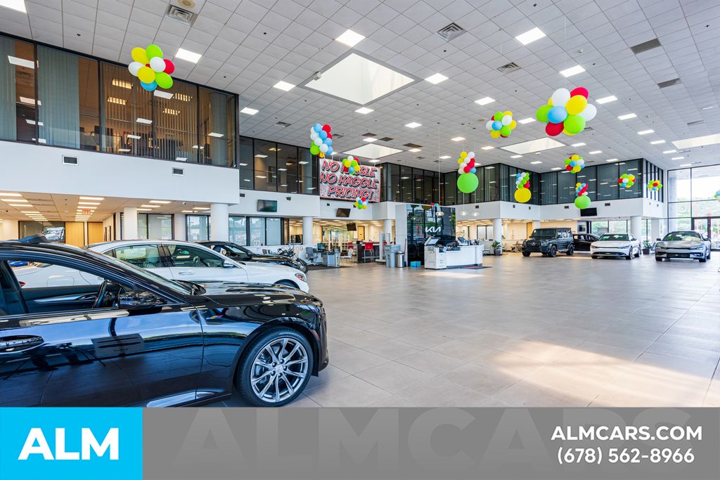 2024 Lexus ES 300h Image 24 of 97