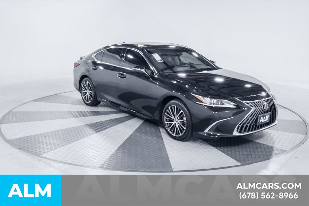 2024 Lexus ES 300h Image 7 of 97