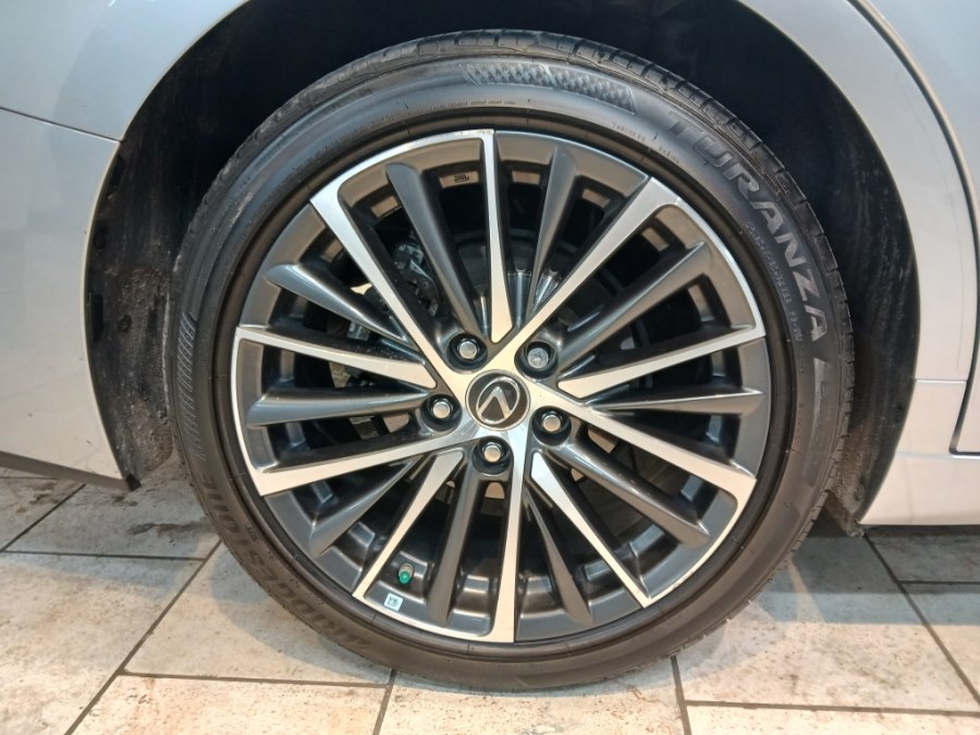 2024 Lexus ES 350 Image 6 of 42