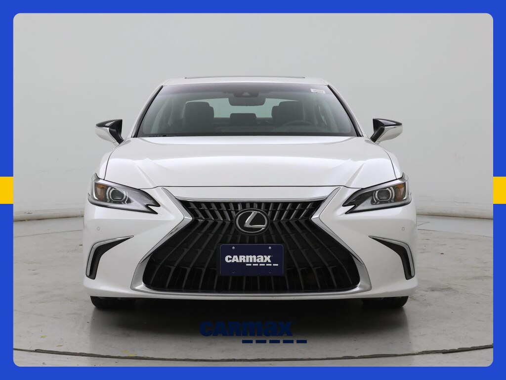 2024 Lexus ES 350 Image 2 of 18