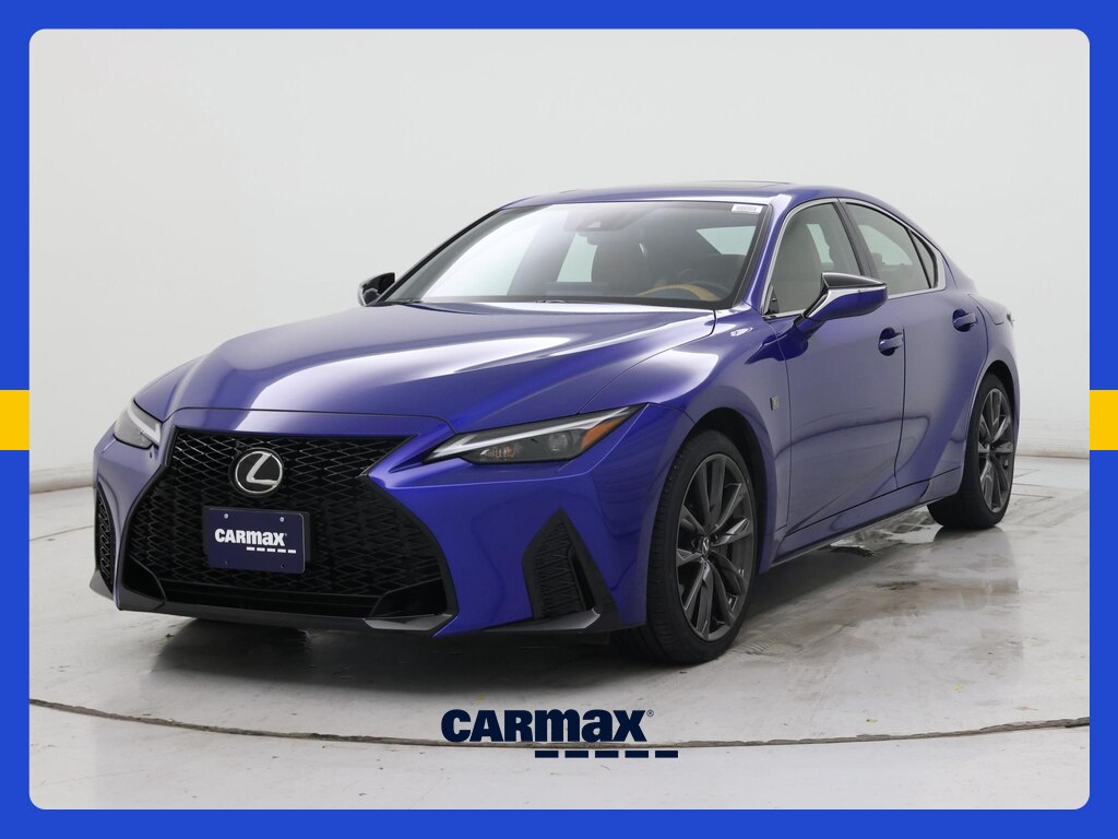 2024 Lexus IS Image 1 of 16