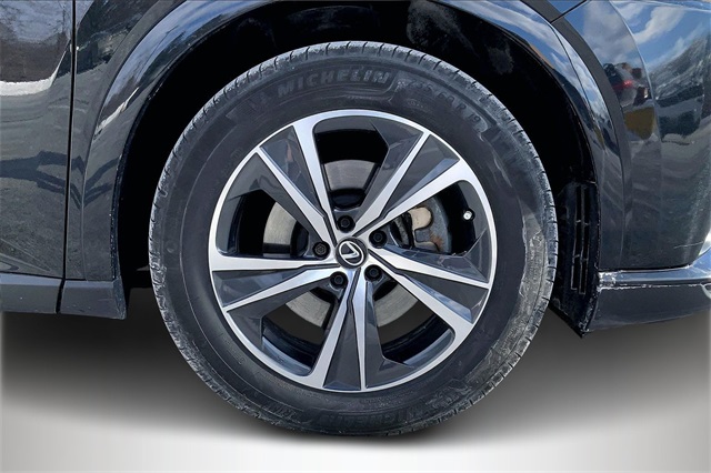 2024 Lexus RX Image 7 of 21