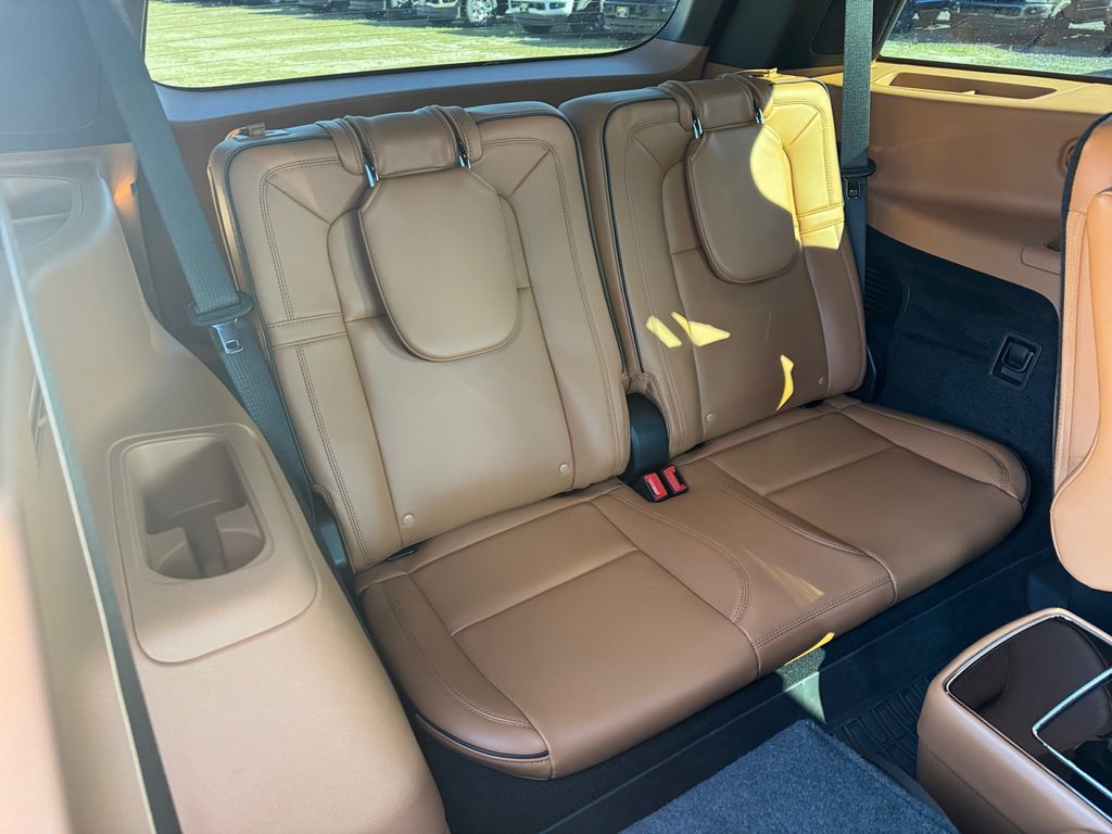 2024 Lincoln Aviator Black Label Image 14 of 40