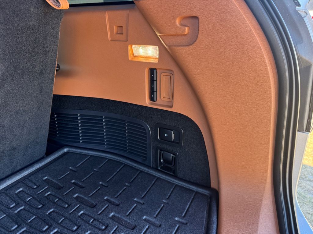 2024 Lincoln Aviator Black Label Image 12 of 40