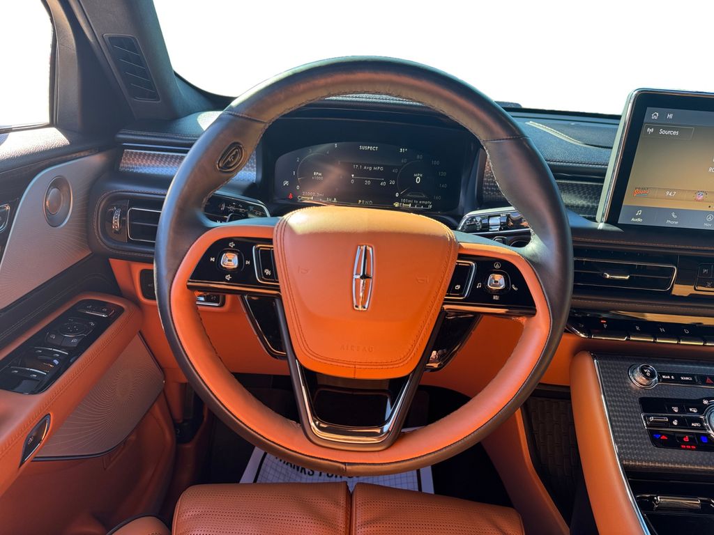 2024 Lincoln Aviator Black Label Image 19 of 40