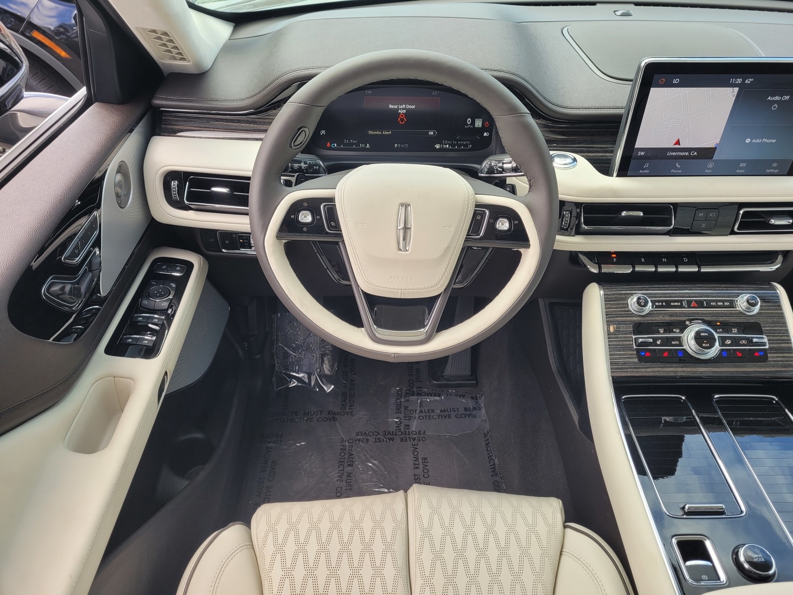 Vehicle image 8 of 12