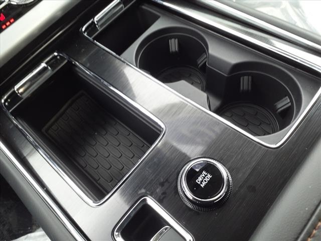Vehicle image 15 of 17